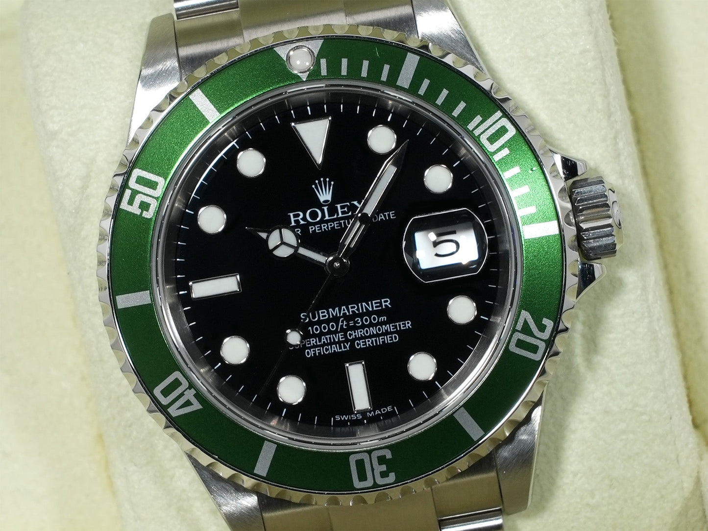 Rolex Submariner Date Ref.16610LV Z number