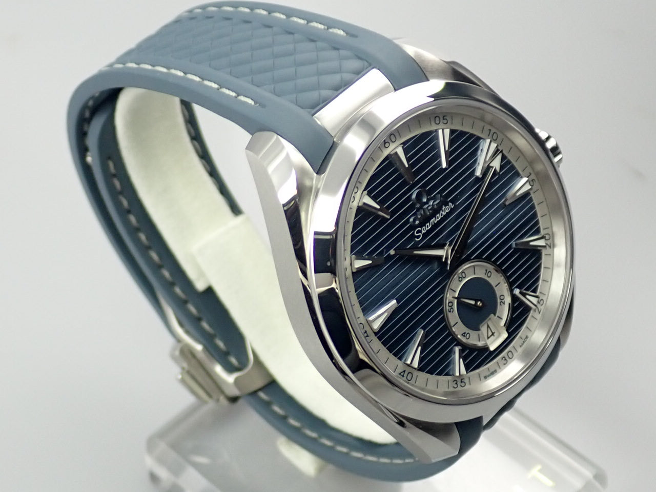 omega Seamaster Aqua Terra 150M Co-Axial Master Chronometer Small Seconds 41mm Reference 220.12.41.21.03.005