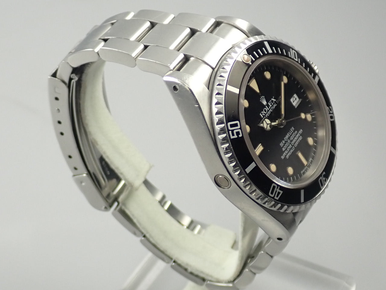Rolex Sea-Dweller Triple Six Reference 16660 No. 82