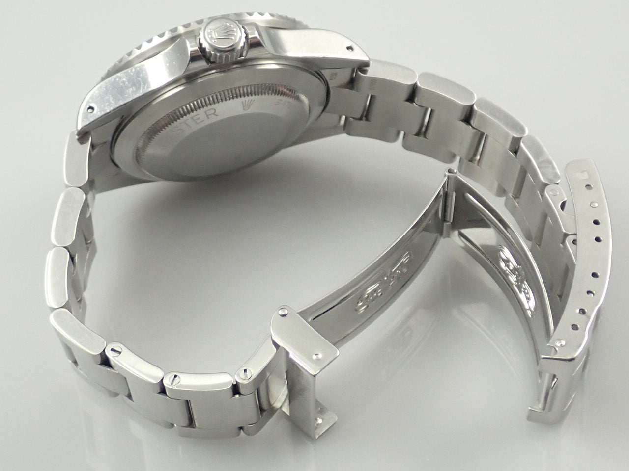 Rolex Sea-Dweller Triple Six Reference 16660 No. 82