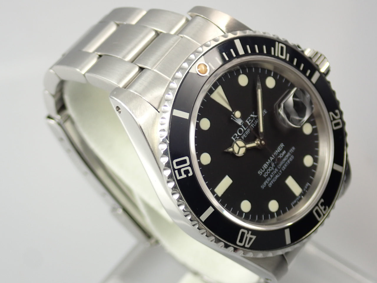 Rolex Submariner Reference 16800 No. 82