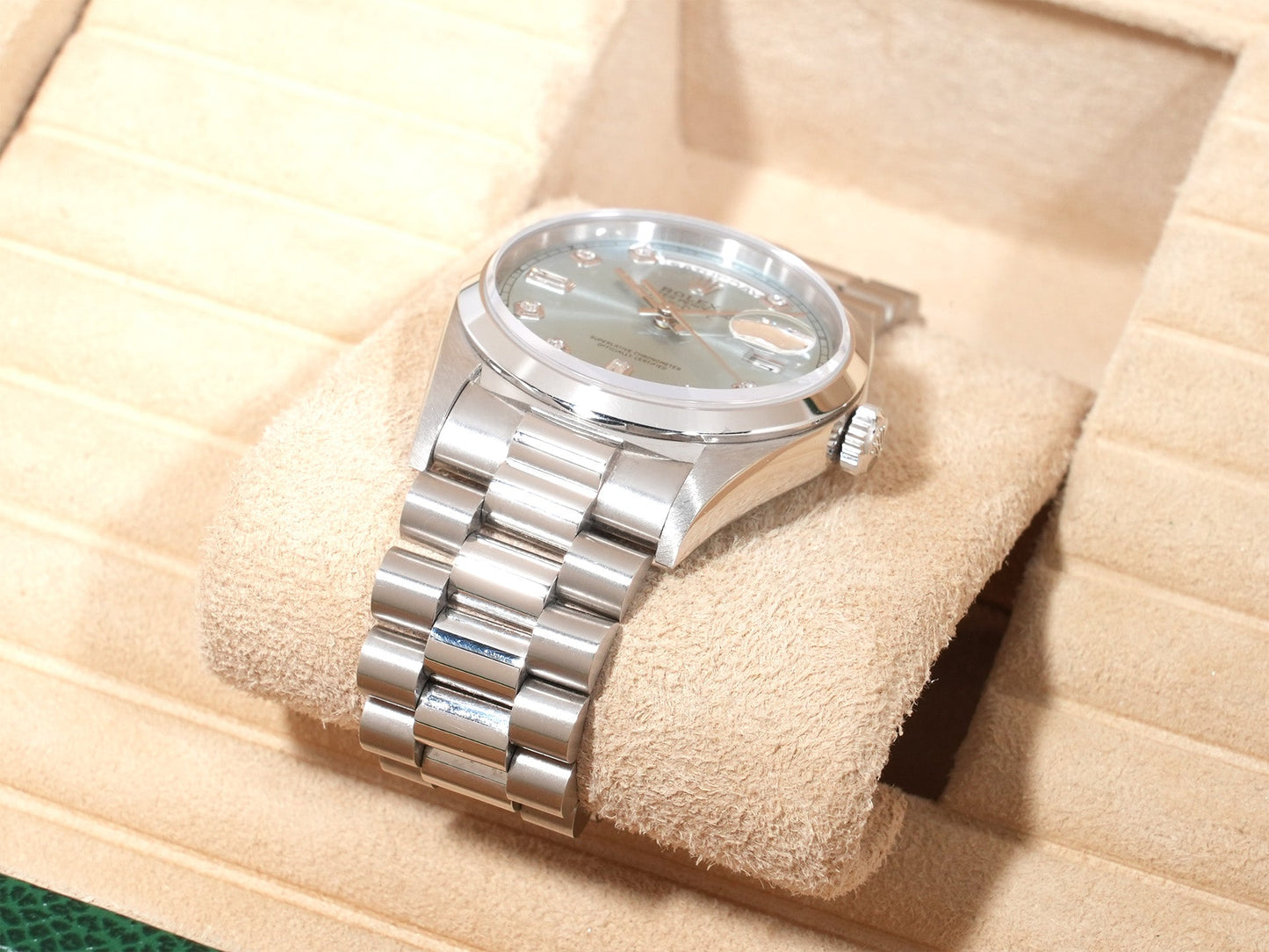 Rolex Day Date Ref.18206A W serial