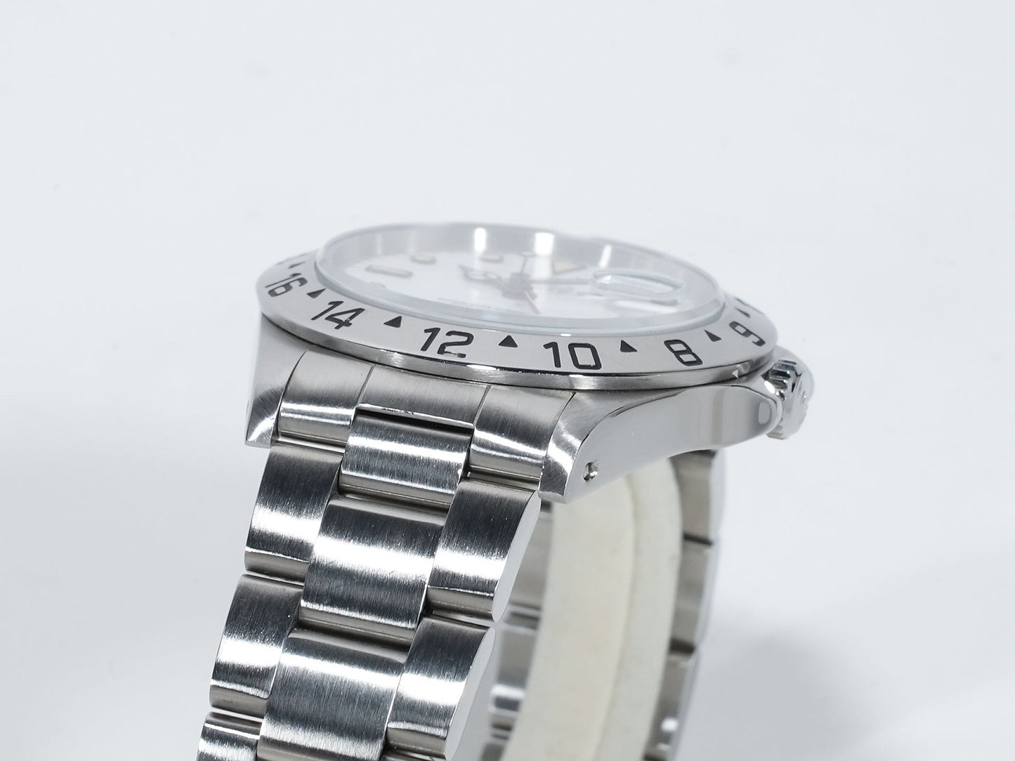 Rolex Explorer II Ref.16570 R