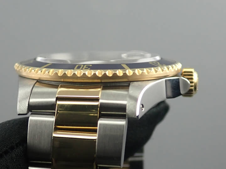 Rolex Submariner  Reference 16803 No. 93