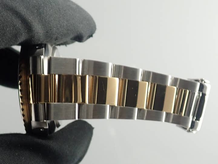 Rolex Submariner  Ref.16803 R number