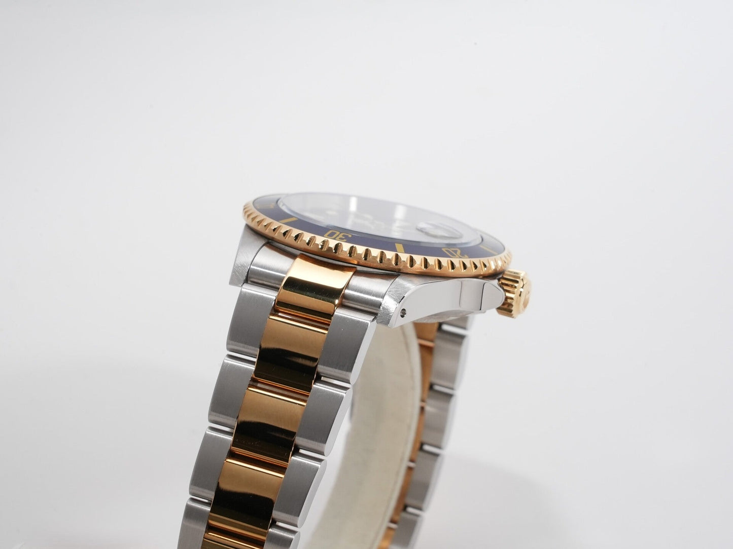 Rolex Submariner Date Ref.16613 P number