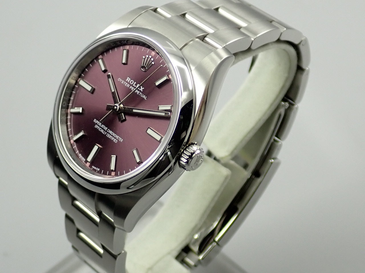 Rolex Oyster Perpetual 34 Reference 114200