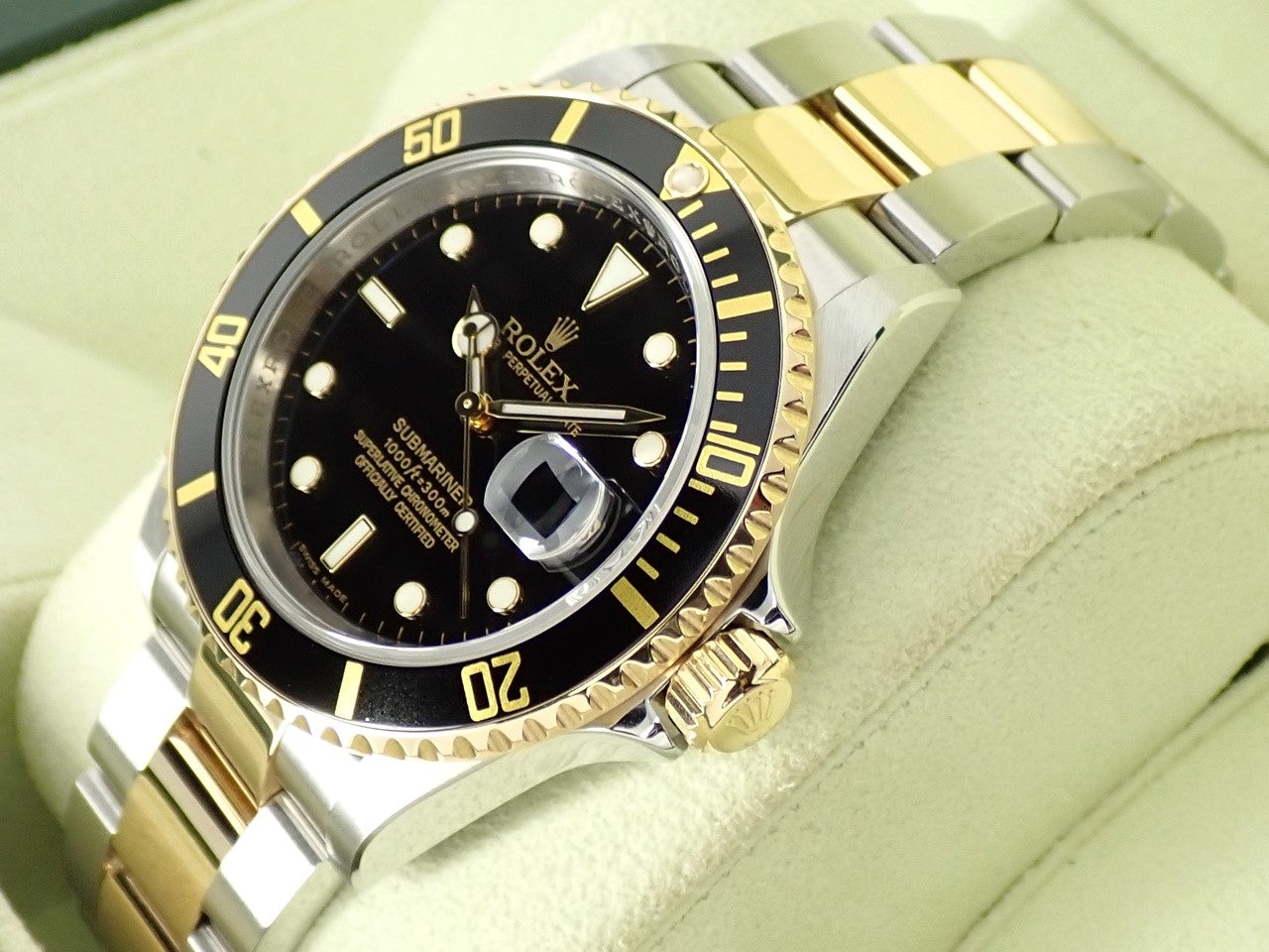 Rolex Submariner Date Ref.16613LN M number