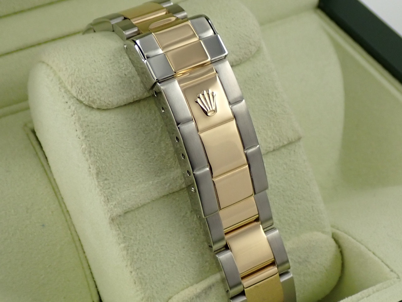 Rolex Submariner Date Ref.16613LN M number