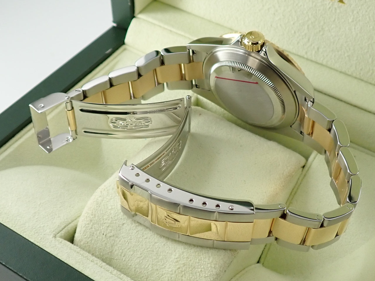 Rolex Submariner Date Ref.16613LN M number
