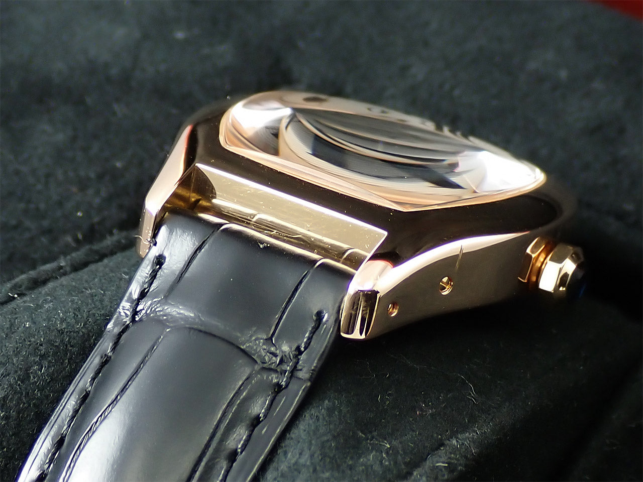 Cartier Tortue Power Reserve Date Reference 2689G